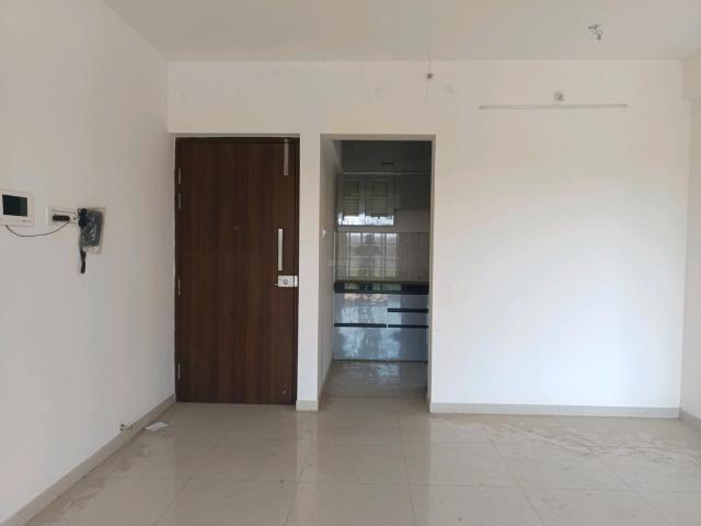 2 BHK Apartment in Shewalewadi for rent Pune. The reference number is 20002079