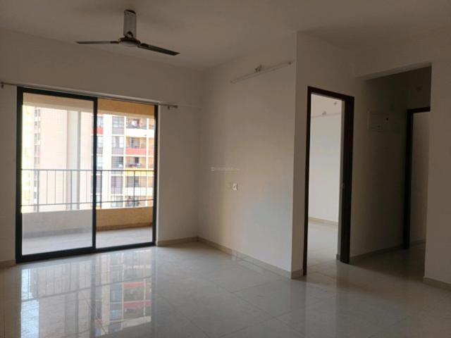 2 BHK Apartment in Shewalewadi for rent Pune. The reference number is 20012851