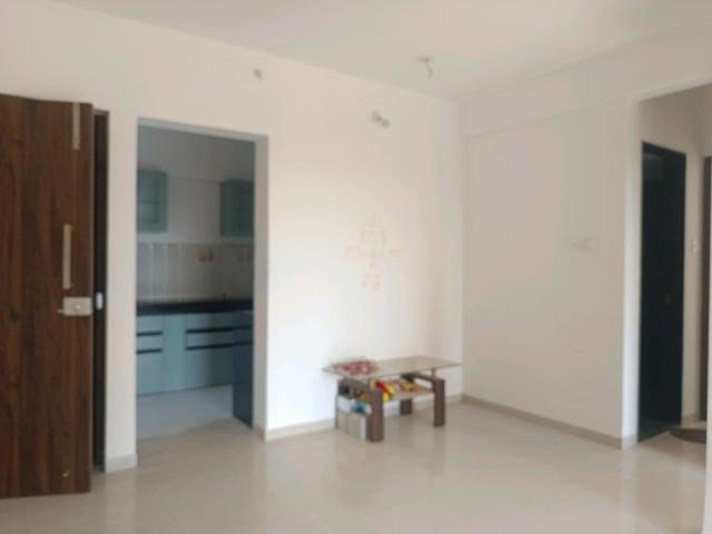 2 BHK Apartment in Shewalewadi for rent Pune. The reference number is 20165752