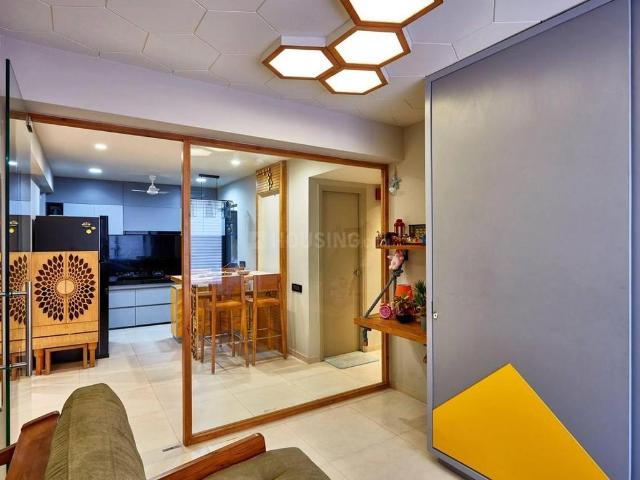 2 BHK Apartment in Shilaj for rent Ahmedabad. The reference number is 20175826