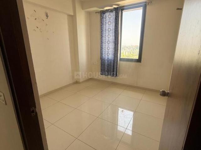 2 BHK Apartment in Shilaj for rent Ahmedabad. The reference number is 20472404