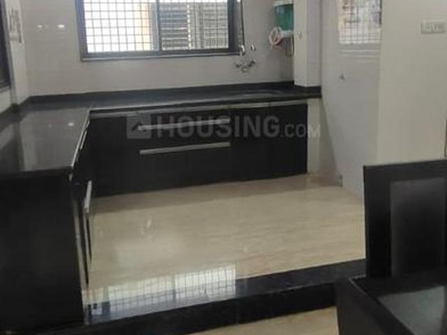 2 BHK Apartment in Shivaji Nagar for rent Nagpur. The reference number is 18084094