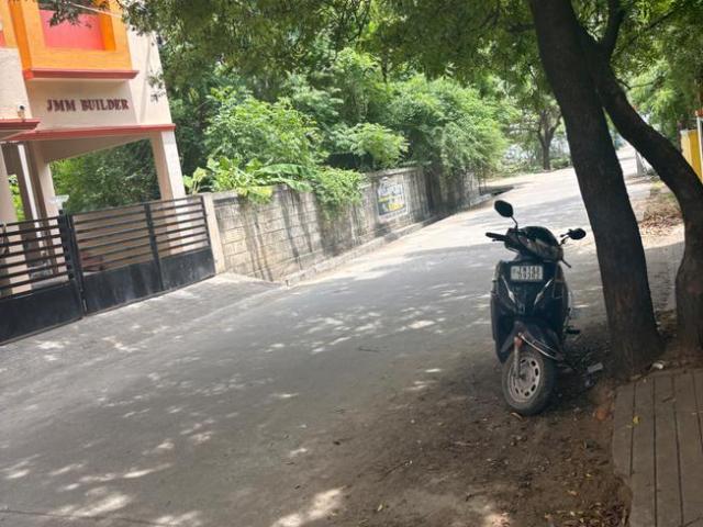 2 BHK Apartment in Sithalapakkam for resale Chennai. The reference number is 20819392
