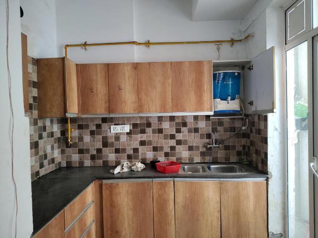 2 BHK Apartment in Siddharth Vihar for rent Ghaziabad. The reference number is 15635256