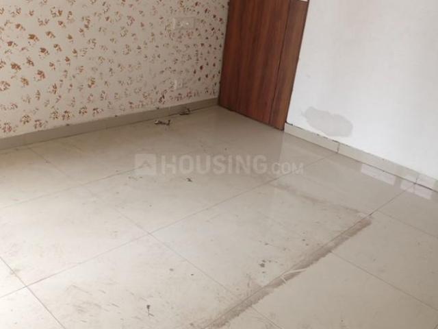 2 BHK Apartment in Siddharth Vihar for rent Ghaziabad. The reference number is 18509001