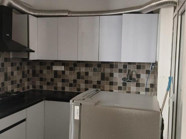 2 BHK Apartment in Siddharth Vihar for rent Ghaziabad. The reference number is 18753601
