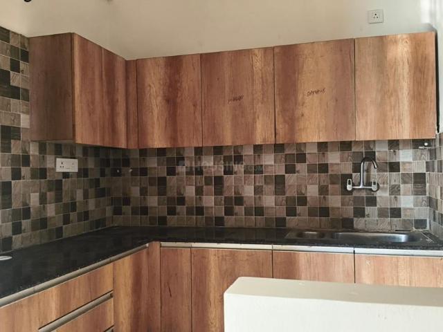 2 BHK Apartment in Siddharth Vihar for rent Ghaziabad. The reference number is 19076647