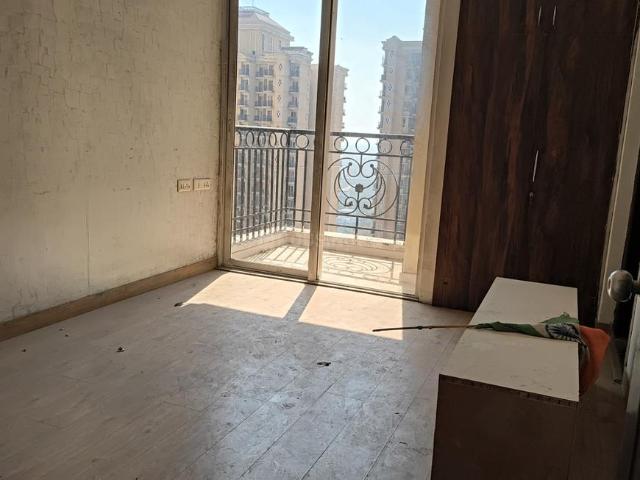 2 BHK Apartment in Siddharth Vihar for rent Ghaziabad. The reference number is 19030374
