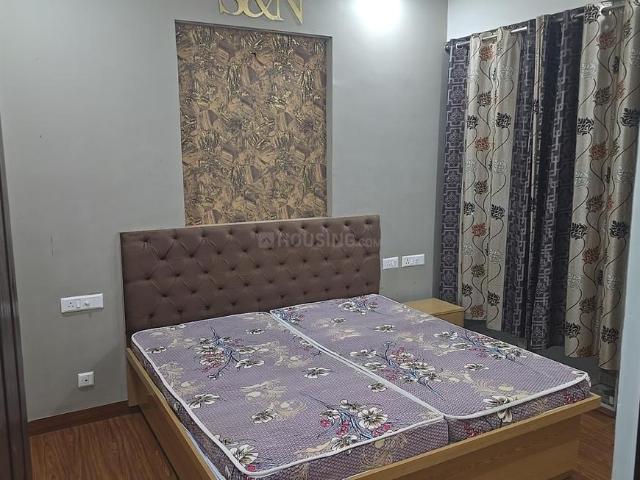 2 BHK Apartment in Siddharth Vihar for rent Ghaziabad. The reference number is 19248512