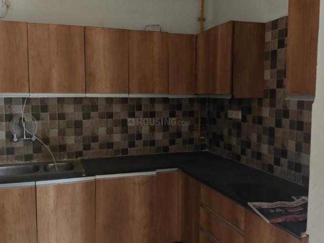 2 BHK Apartment in Siddharth Vihar for rent Ghaziabad. The reference number is 19326062