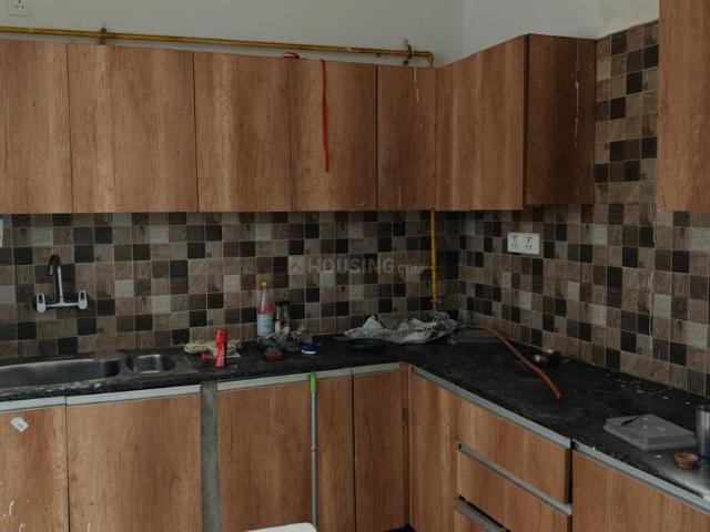 2 BHK Apartment in Siddharth Vihar for rent Ghaziabad. The reference number is 19328680