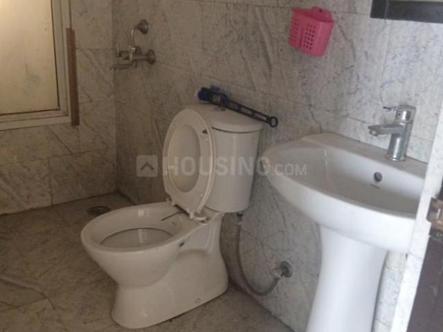 2 BHK Apartment in Siddharth Vihar for rent Ghaziabad. The reference number is 19494022