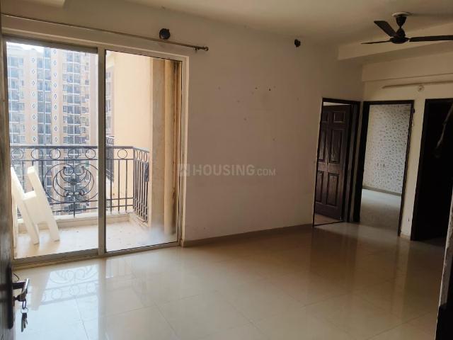 2 BHK Apartment in Siddharth Vihar for rent Ghaziabad. The reference number is 19762107