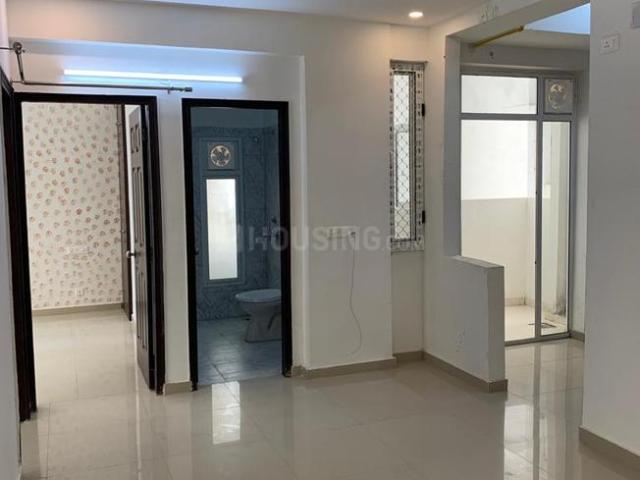2 BHK Apartment in Siddharth Vihar for rent Ghaziabad. The reference number is 19852672