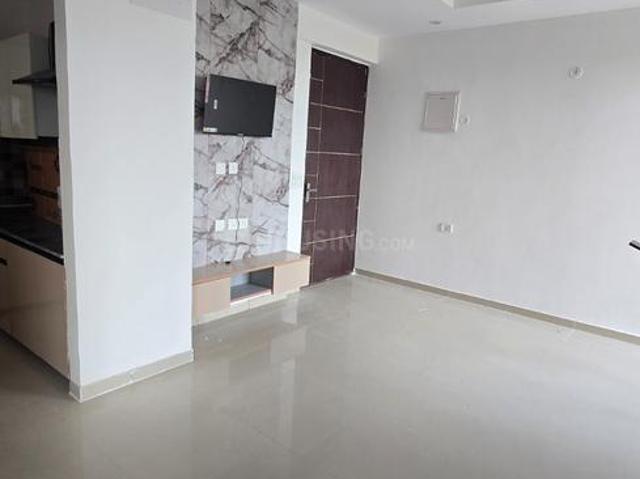 2 BHK Apartment in Siddharth Vihar for rent Ghaziabad. The reference number is 19955345