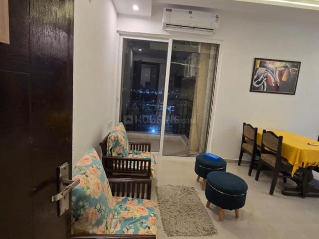 2 BHK Apartment in Siddharth Vihar for rent Ghaziabad. The reference number is 19912558