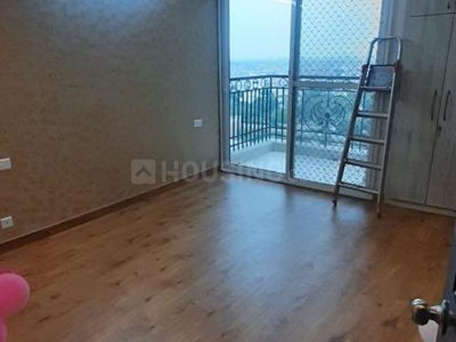 2 BHK Apartment in Siddharth Vihar for rent Ghaziabad. The reference number is 20722645
