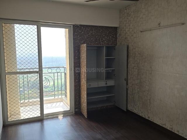 2 BHK Apartment in Siddharth Vihar for resale Ghaziabad. The reference number is 14509769
