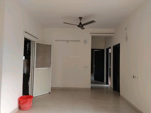 2 BHK Apartment in Siddharth Vihar for resale Ghaziabad. The reference number is 15938151