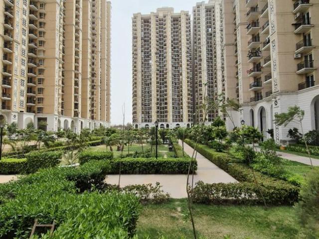 2 BHK Apartment in Siddharth Vihar for resale Ghaziabad. The reference number is 20076774
