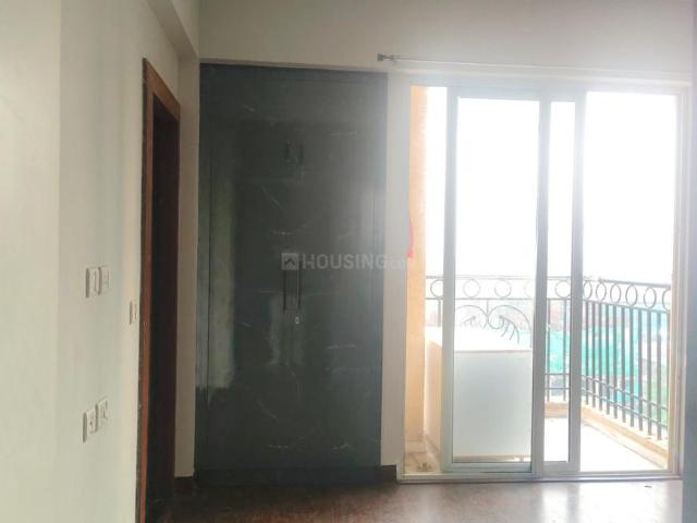 2 BHK Apartment in Siddharth Vihar for resale Ghaziabad. The reference number is 20982434