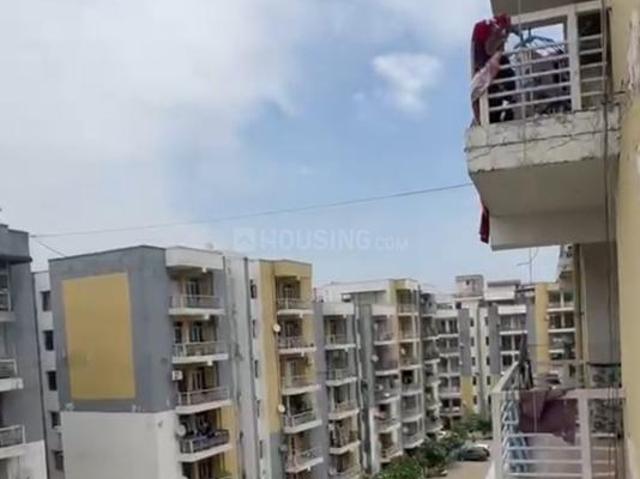 2 BHK Apartment in Silver City Extension for rent Zirakpur. The reference number is 20686316