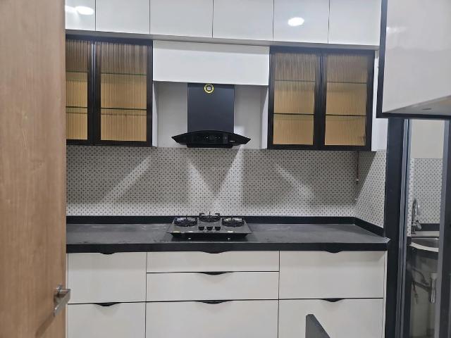 2 BHK Apartment in Sion for rent Mumbai. The reference number is 18550478