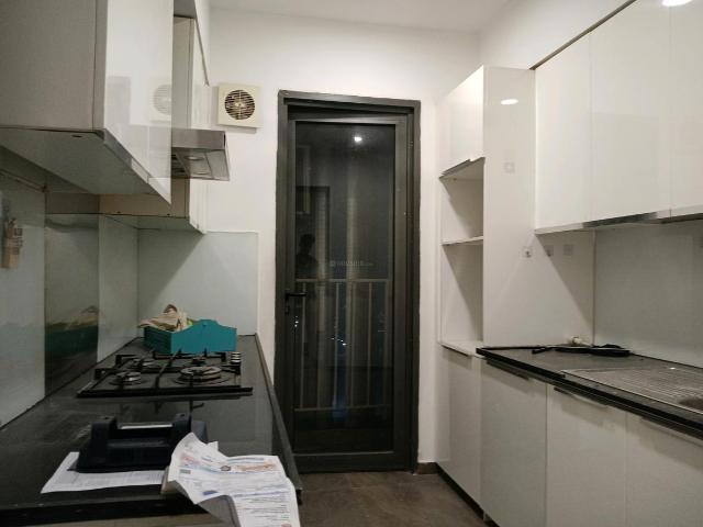 2 BHK Apartment in Sion for rent Mumbai. The reference number is 18551273