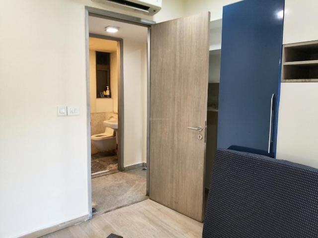 2 BHK Apartment in Sion for rent Mumbai. The reference number is 18583220