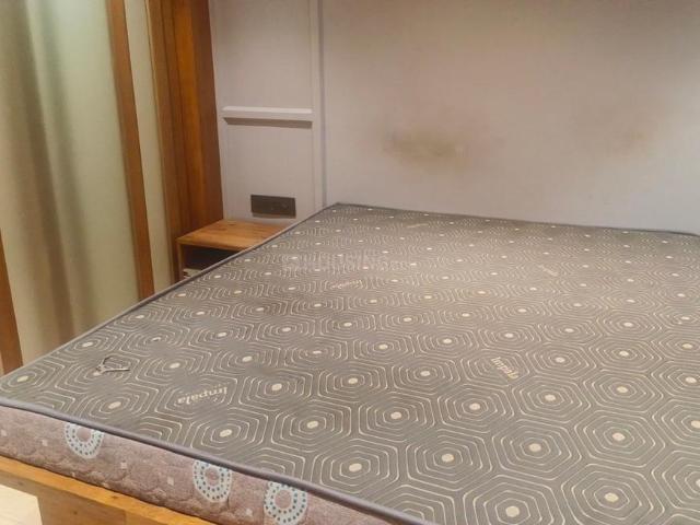 2 BHK Apartment in Sion for rent Mumbai. The reference number is 20437428