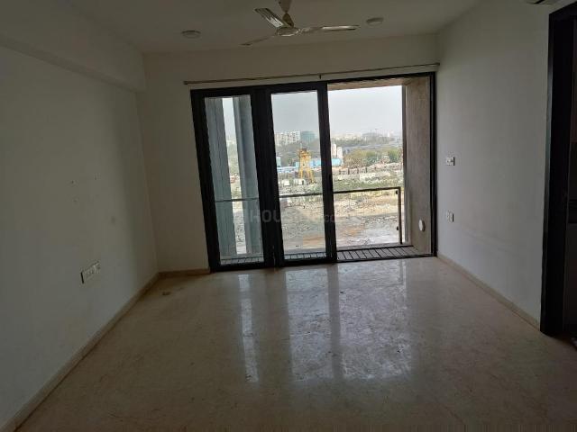 2 BHK Apartment in Sion for rent Mumbai. The reference number is 20451380
