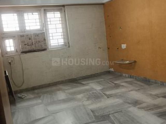 2 BHK Apartment in Sion for rent Mumbai. The reference number is 20148863