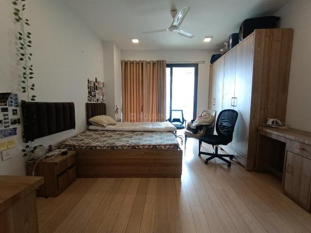 2 BHK Apartment in Sion for rent Mumbai. The reference number is 20285718