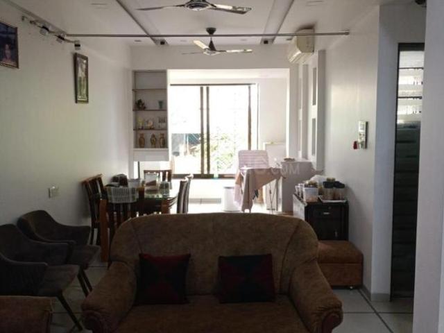 2 BHK Apartment in Sion for rent Mumbai. The reference number is 20352872