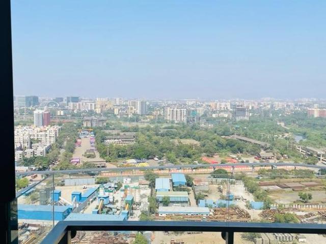 2 BHK Apartment in Sion for rent Mumbai. The reference number is 20398471