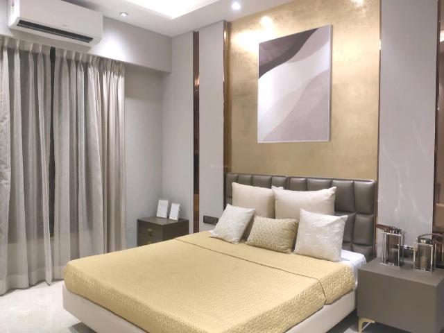 2 BHK Apartment in Sion for resale Mumbai. The reference number is 13368166