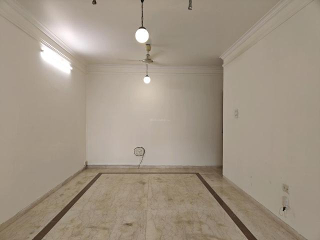 2 BHK Apartment in Sion for resale Mumbai. The reference number is 15038156