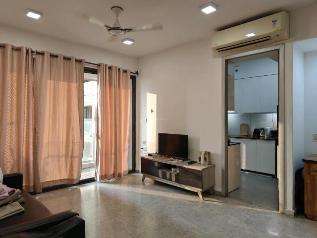 2 BHK Apartment in Sion for resale Mumbai. The reference number is 16053161