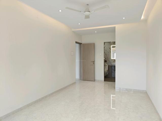 2 BHK Apartment in Sion for resale Mumbai. The reference number is 16053170