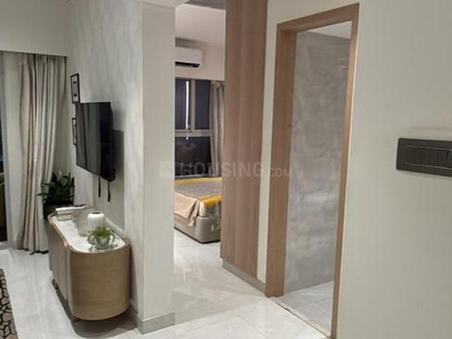 2 BHK Apartment in Sion for resale Mumbai. The reference number is 18170608
