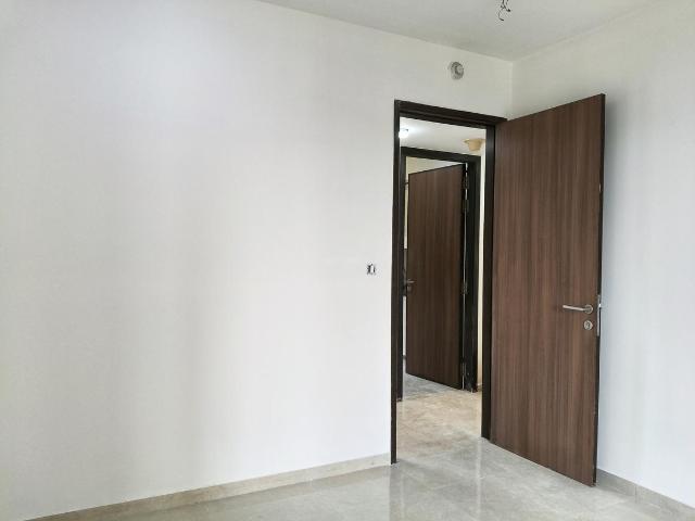 2 BHK Apartment in Sion for resale Mumbai. The reference number is 18582177