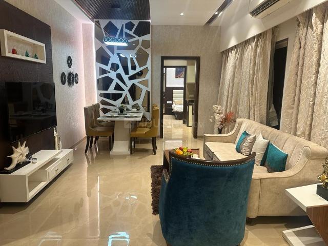 2 BHK Apartment in Sion for resale Mumbai. The reference number is 19659203