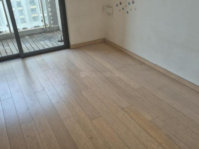 2 BHK Apartment in Sion for resale Mumbai. The reference number is 20030533