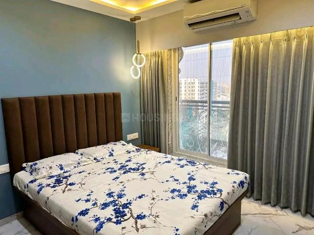 2 BHK Apartment in Sion for resale Mumbai. The reference number is 20475686