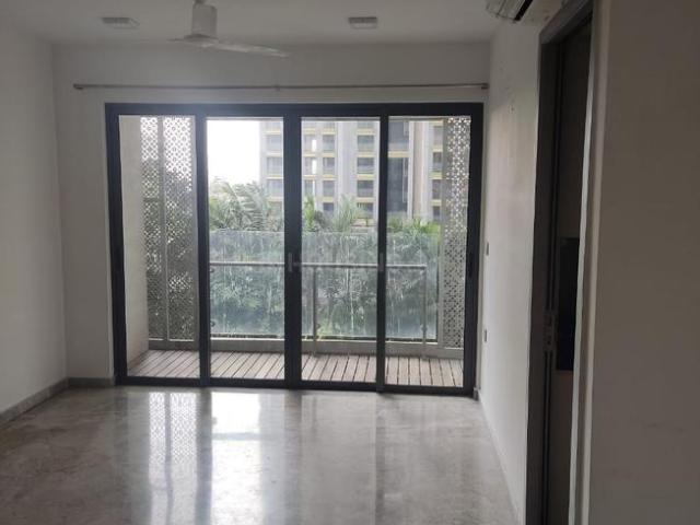 2 BHK Apartment in Sion for resale Mumbai. The reference number is 20845208