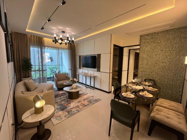2 BHK Apartment in Sion for resale Mumbai. The reference number is 20856372