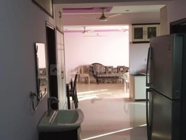 2 BHK Apartment in Subhanpura for rent Vadodara. The reference number is 16573266