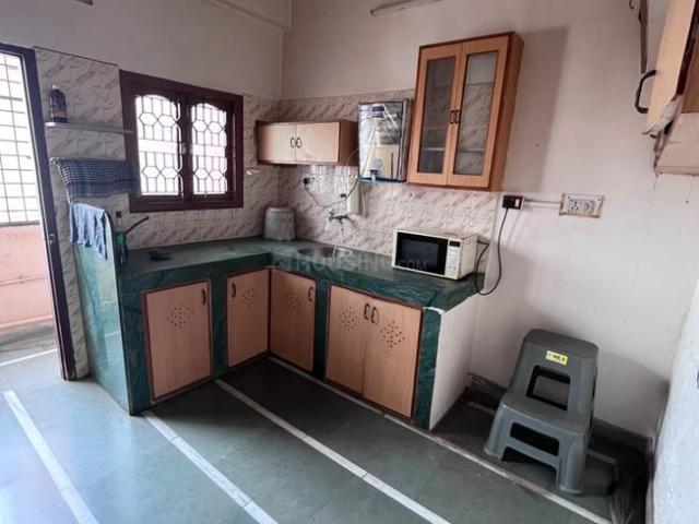 2 BHK Apartment in Subhanpura for rent Vadodara. The reference number is 20801751