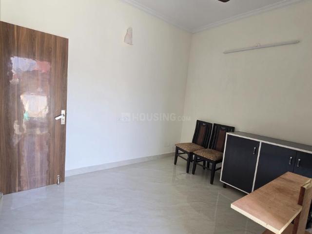 2 BHK Apartment in Subhash Nagar for rent New Delhi. The reference number is 20855989