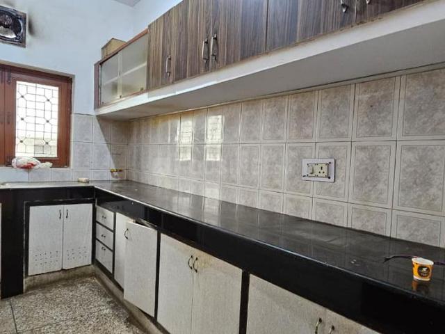 2 BHK Apartment in Sukhdev Vihar for rent New Delhi. The reference number is 20634329